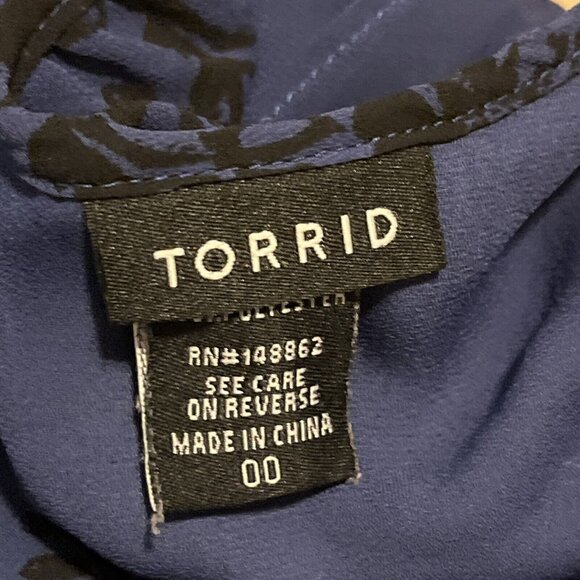 Torrid Floral Chiffon Blouse SZ 00 (Large) Blue Black Tulip Back Pullover - Picture 7 of 11